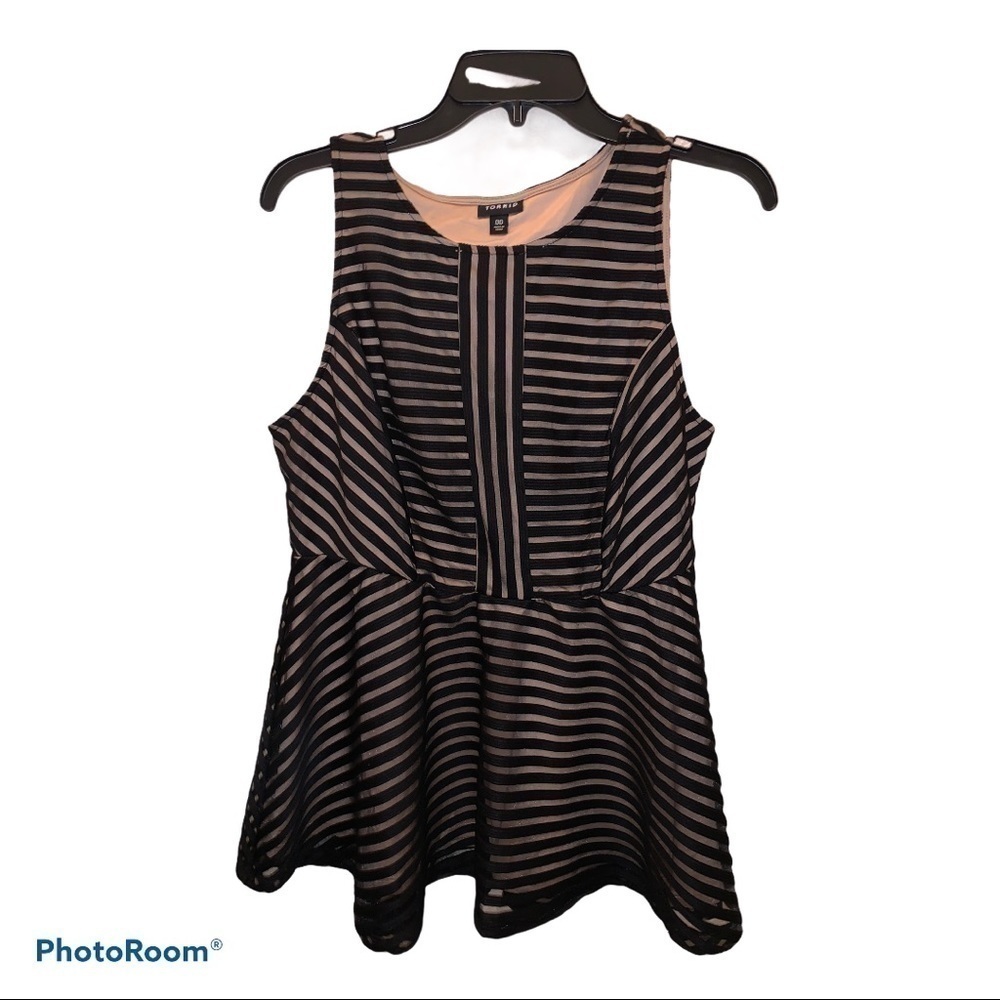𝅺TORRID Black Striped Peplum Sleeveless Blouse Px